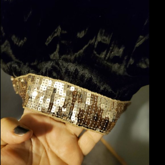 PLUS SIZE TOP - Picture 3 of 4